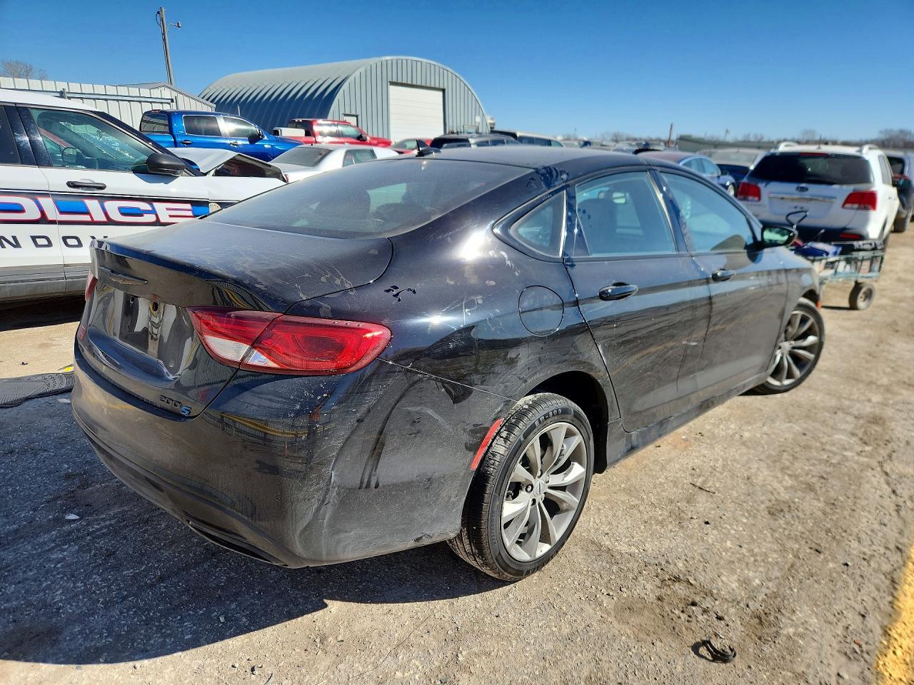2016 CHRYSLER 200