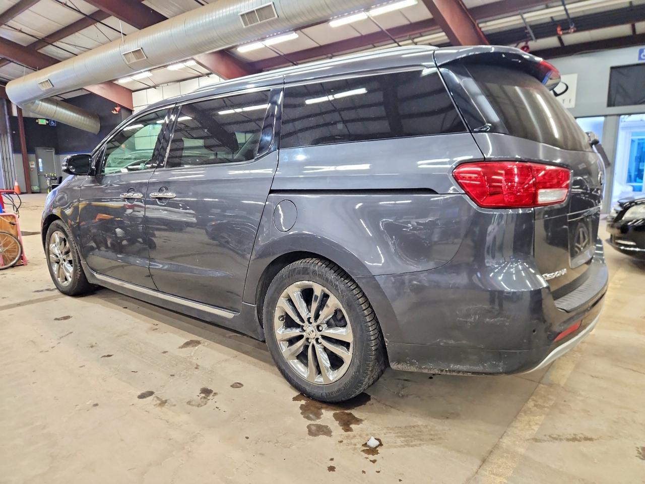 2018 KIA SEDONA