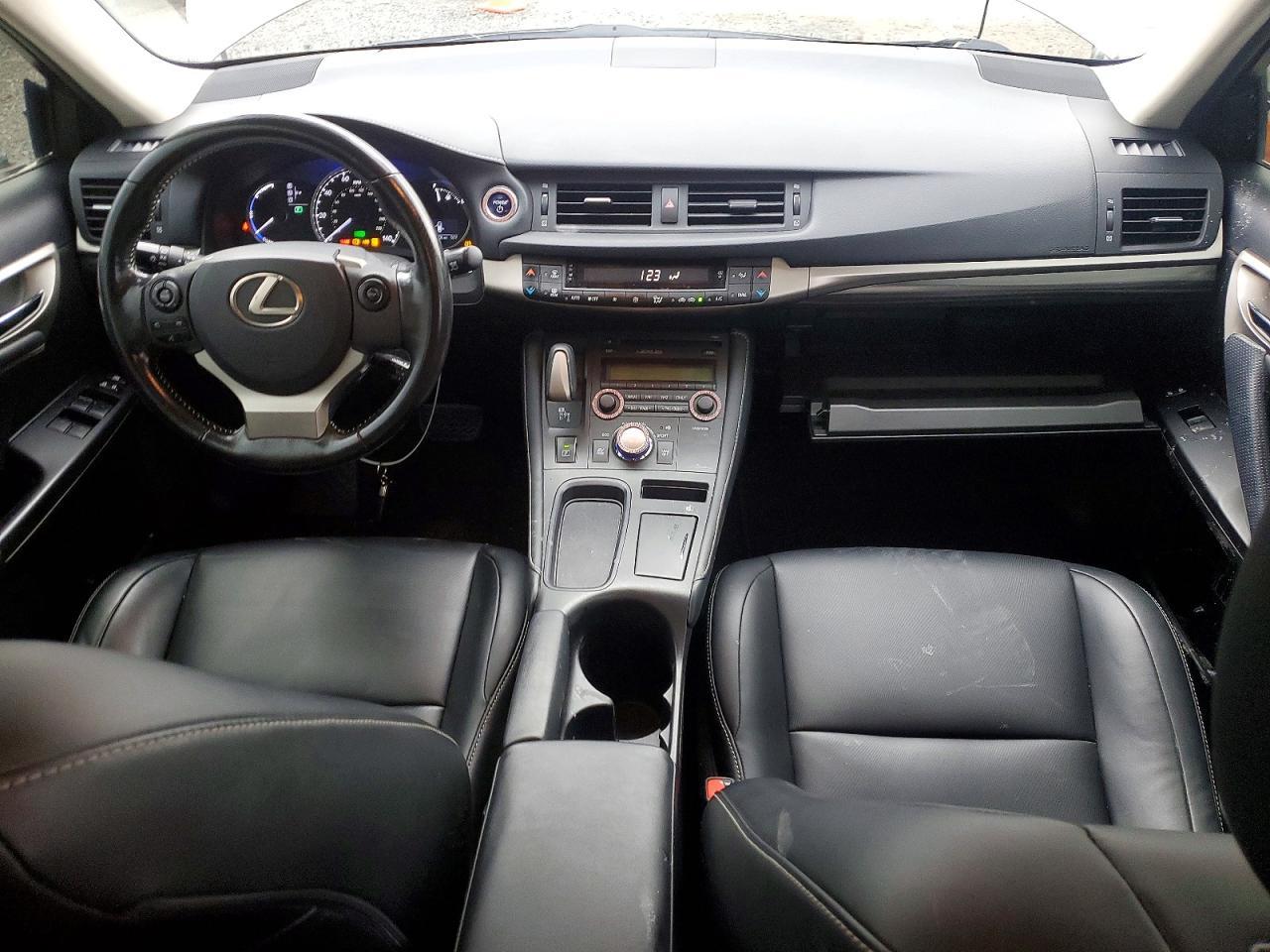 2017 LEXUS CT 200H