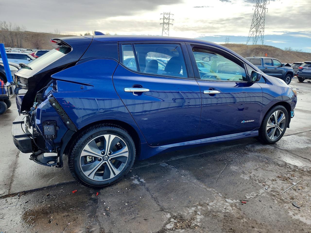 2019 NISSAN LEAF