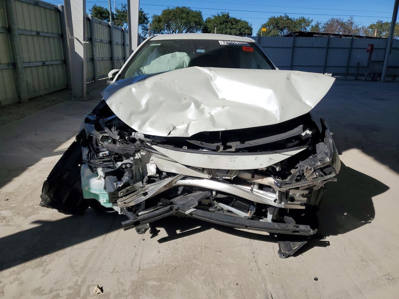 2021 TOYOTA COROLLA