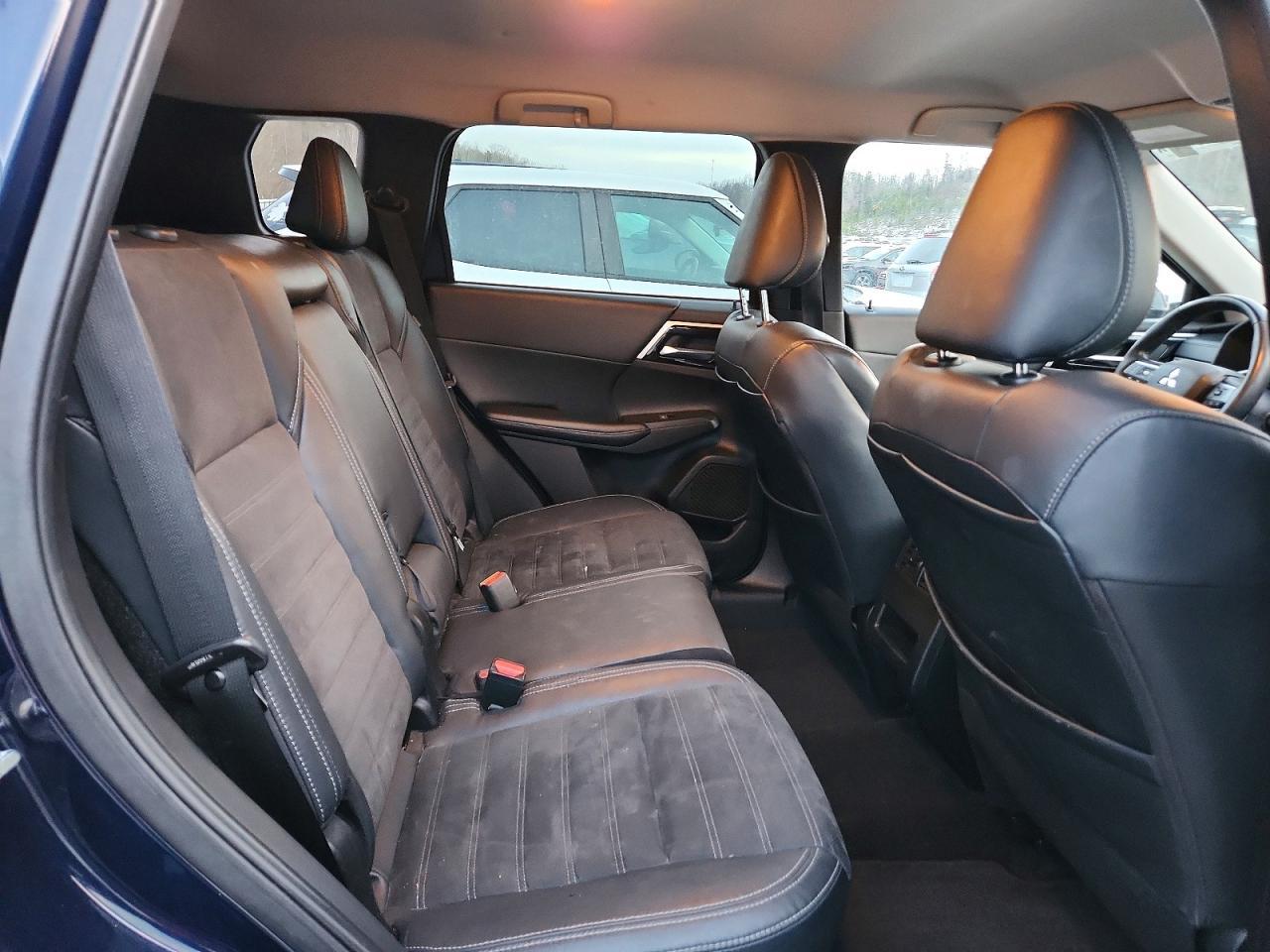 2022 MITSUBISHI outlander