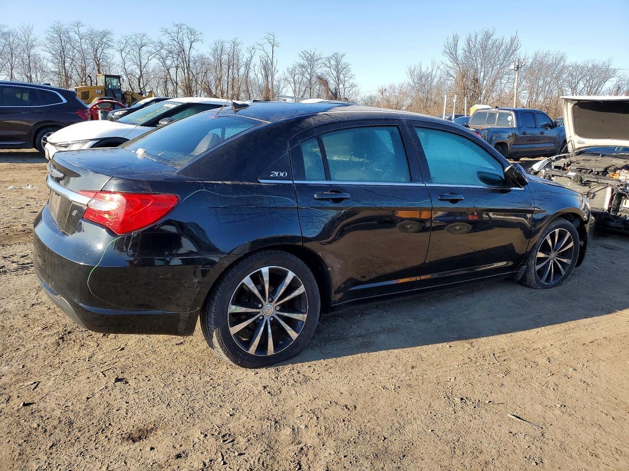 2013 CHRYSLER 200