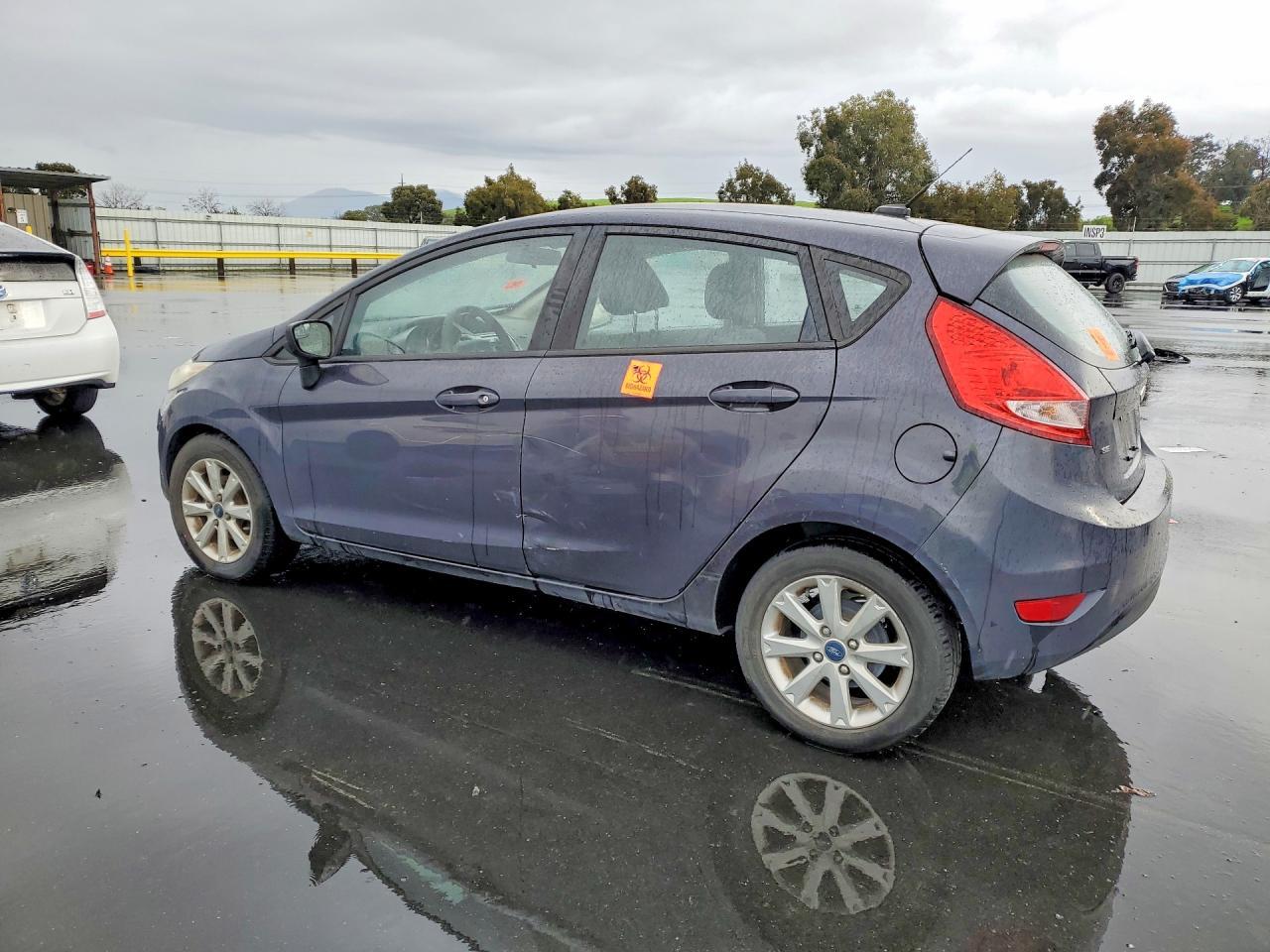 2013 FORD Fiesta