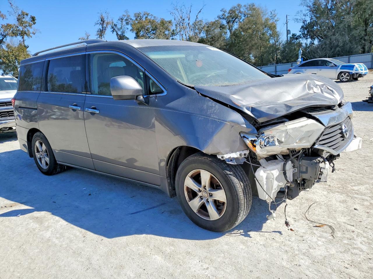 2015 NISSAN Quest