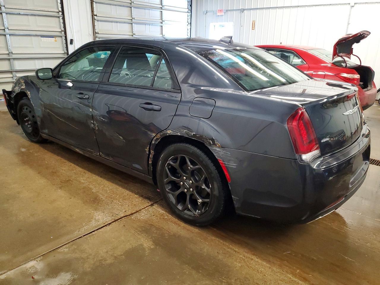 2019 CHRYSLER 300
