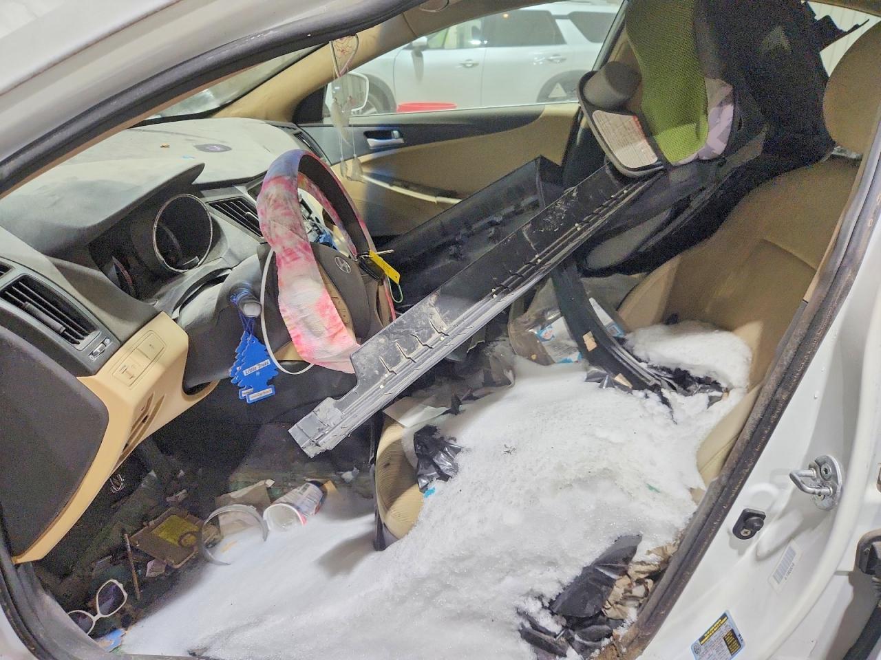 2011 HYUNDAI SONATA