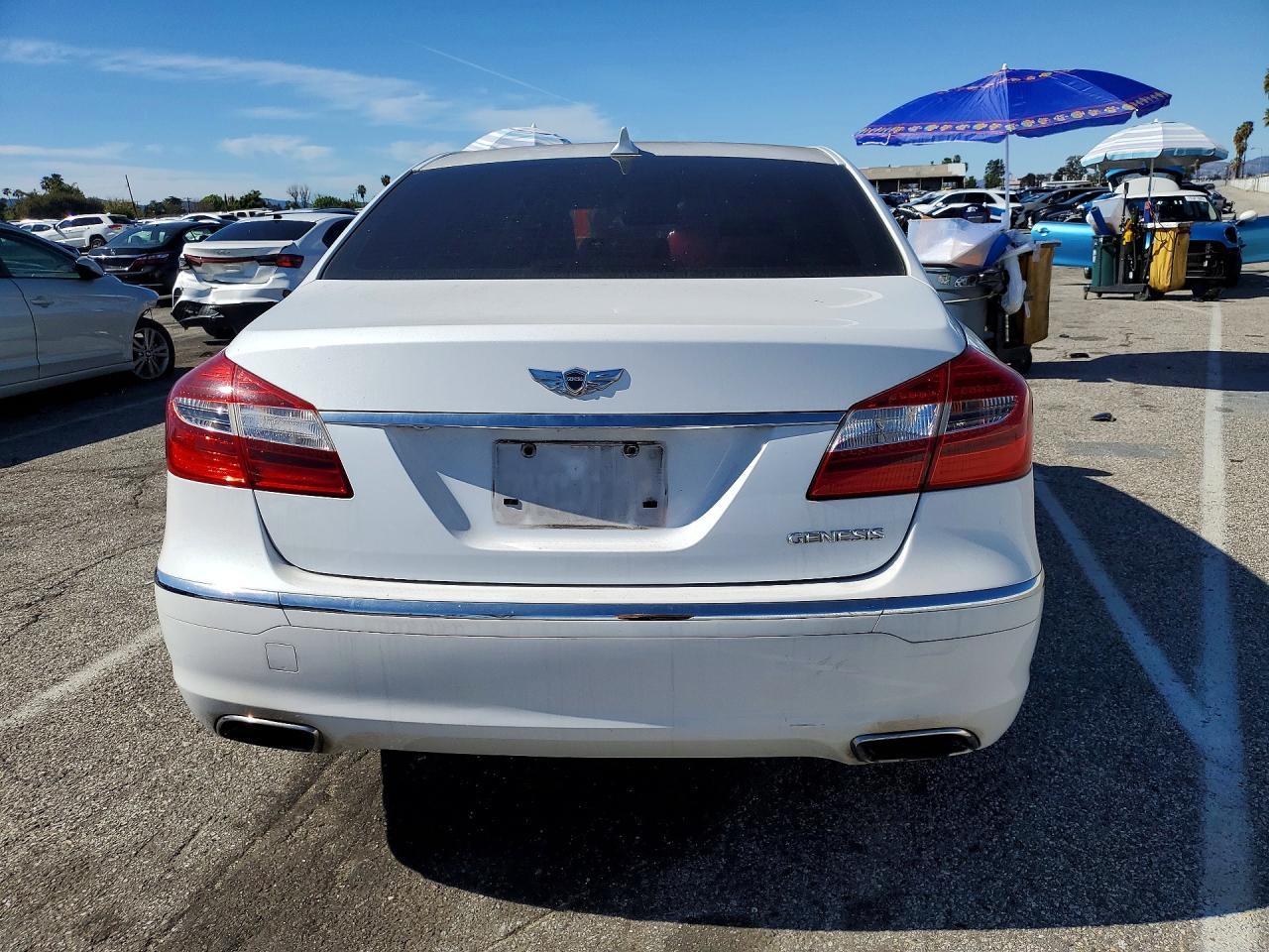 2014 HYUNDAI GENESIS
