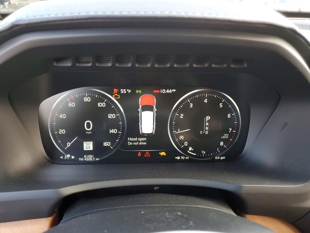 2020 VOLVO XC90