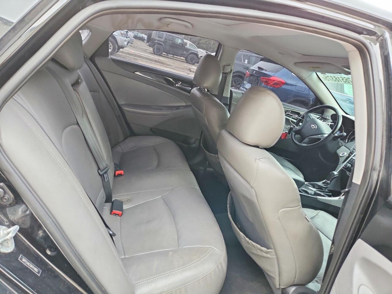 2013 HYUNDAI SONATA