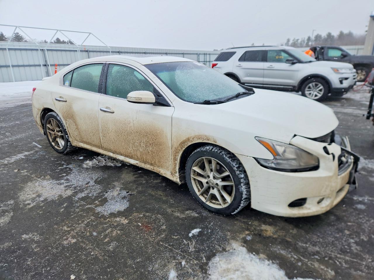 2009 NISSAN Maxima