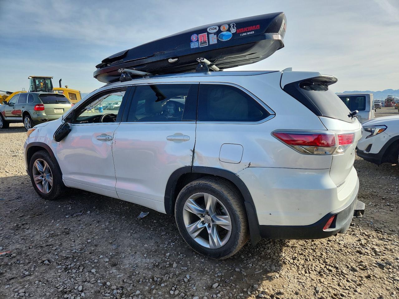 2015 TOYOTA HIGHLANDER