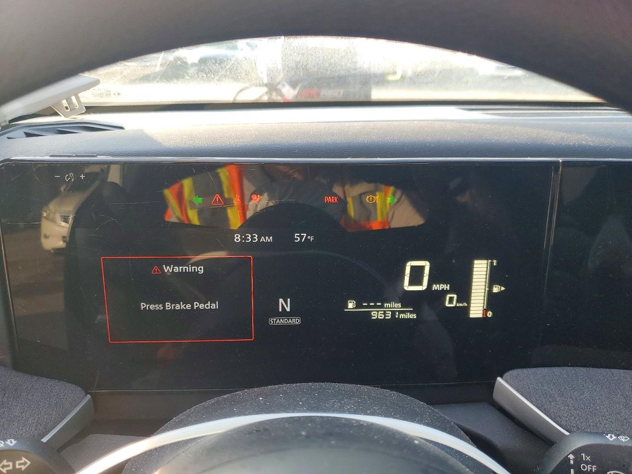 2025 NISSAN KICKS