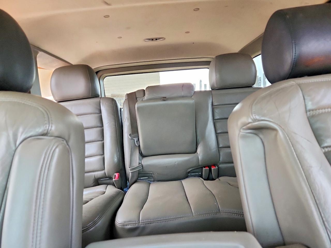 2004 HUMMER H2