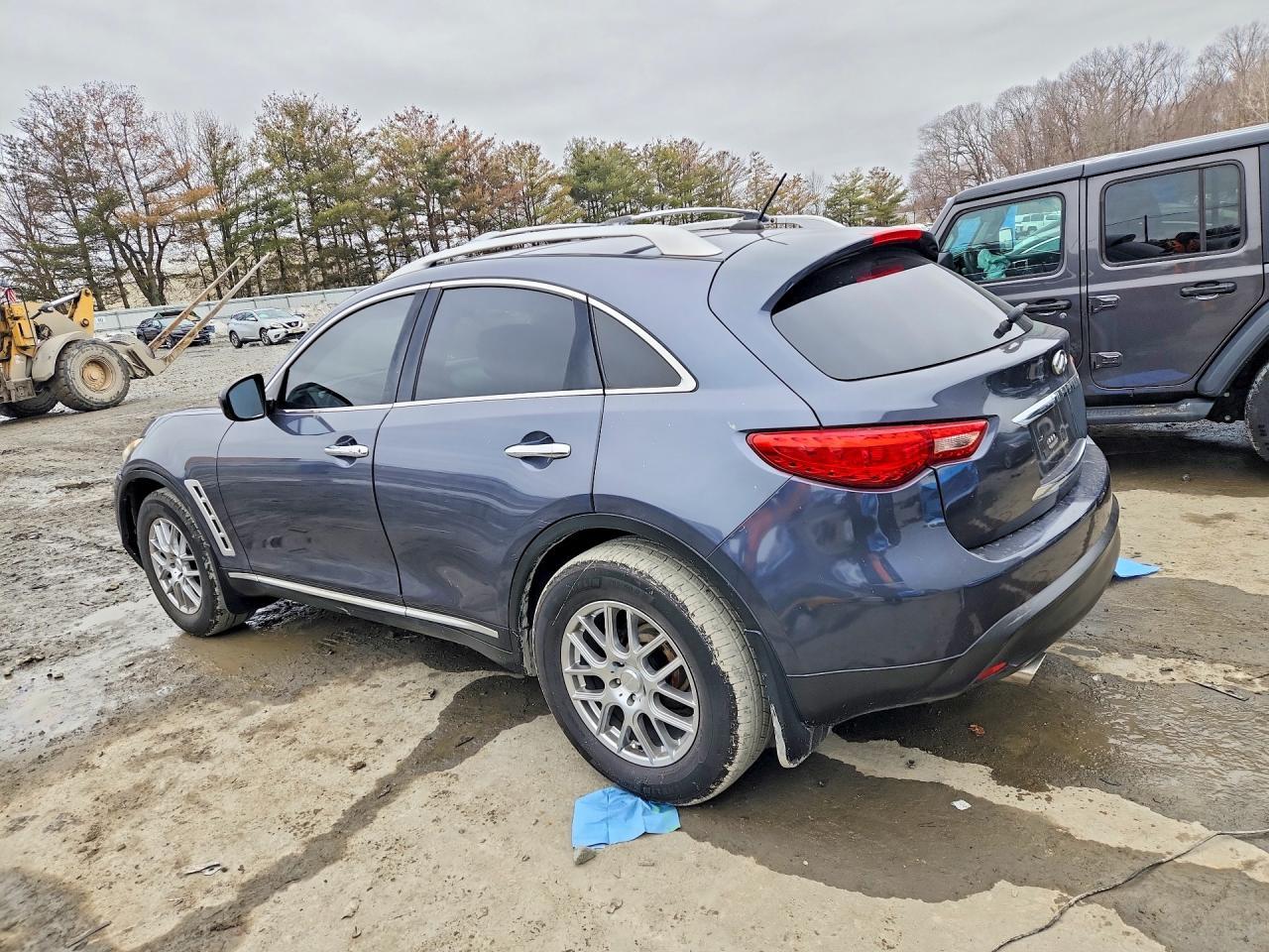 2010 INFINITI FX35