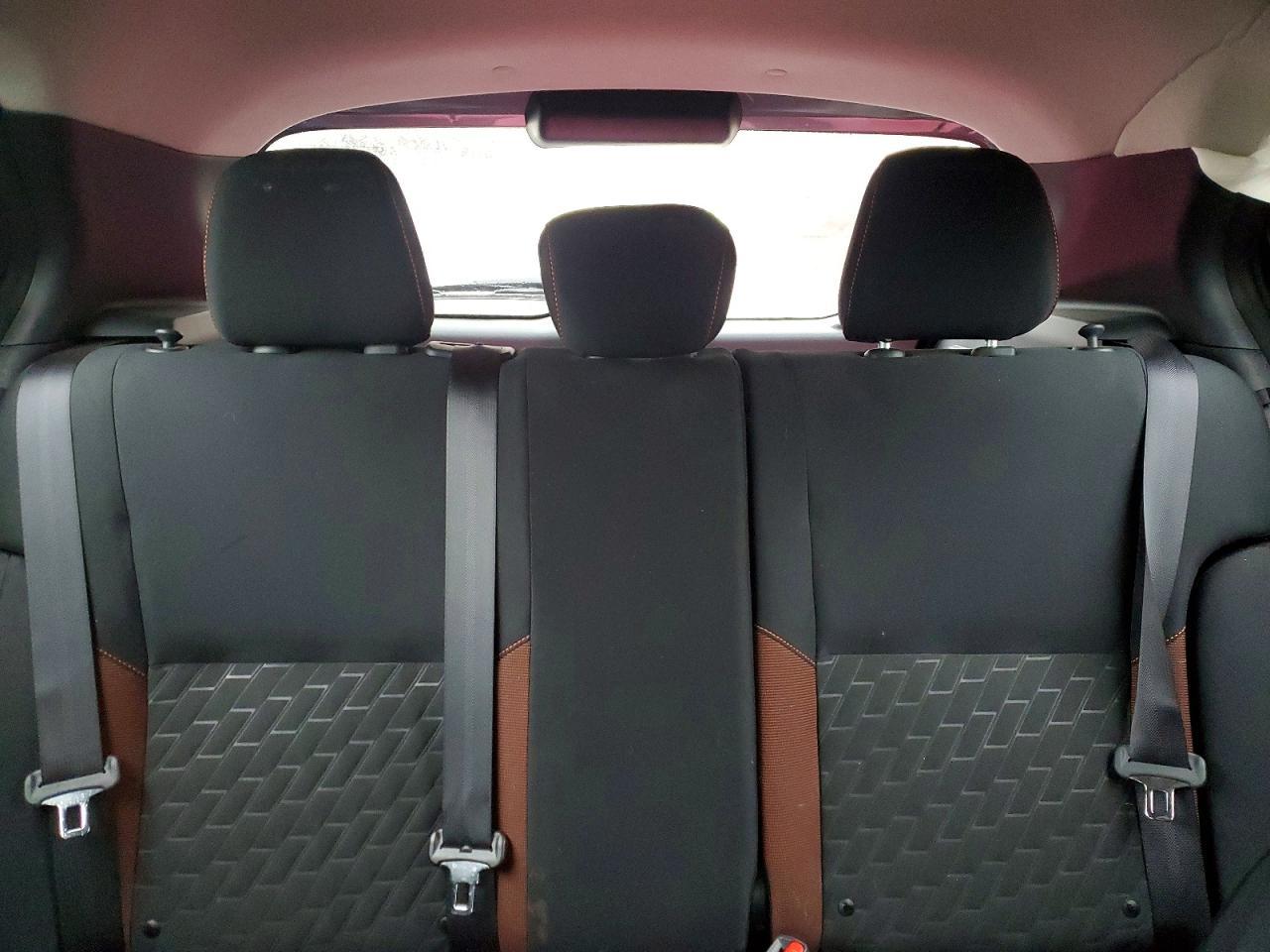 2023 NISSAN KICKS