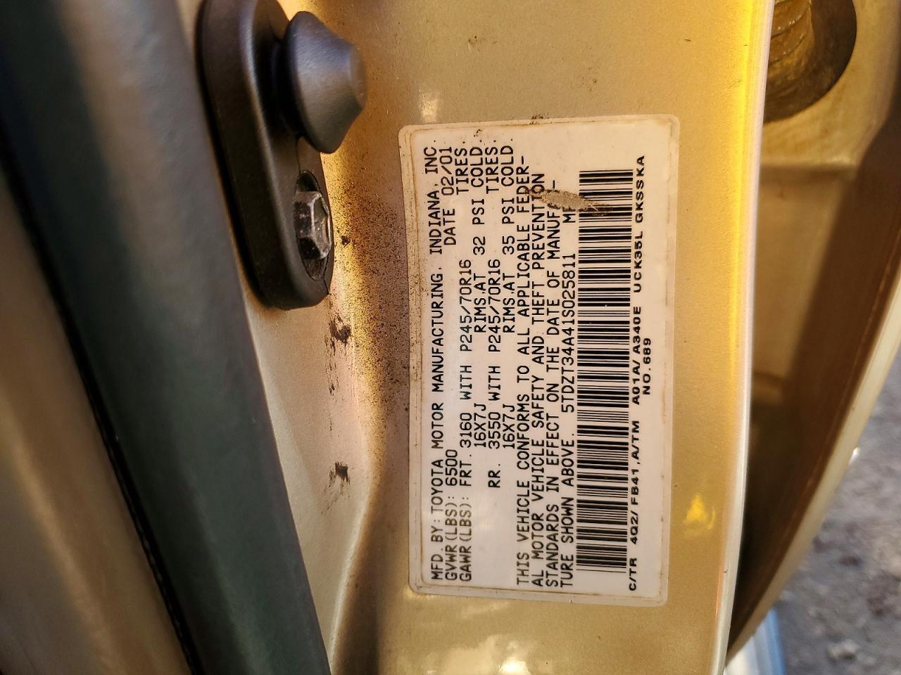 2001 TOYOTA Sequoia
