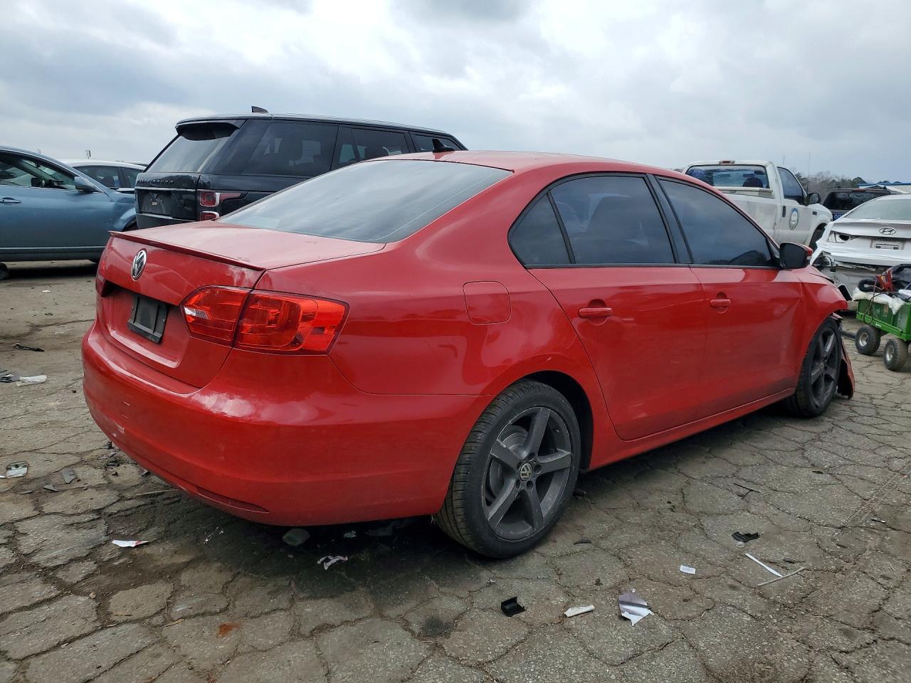 2012 VOLKSWAGEN JETTA