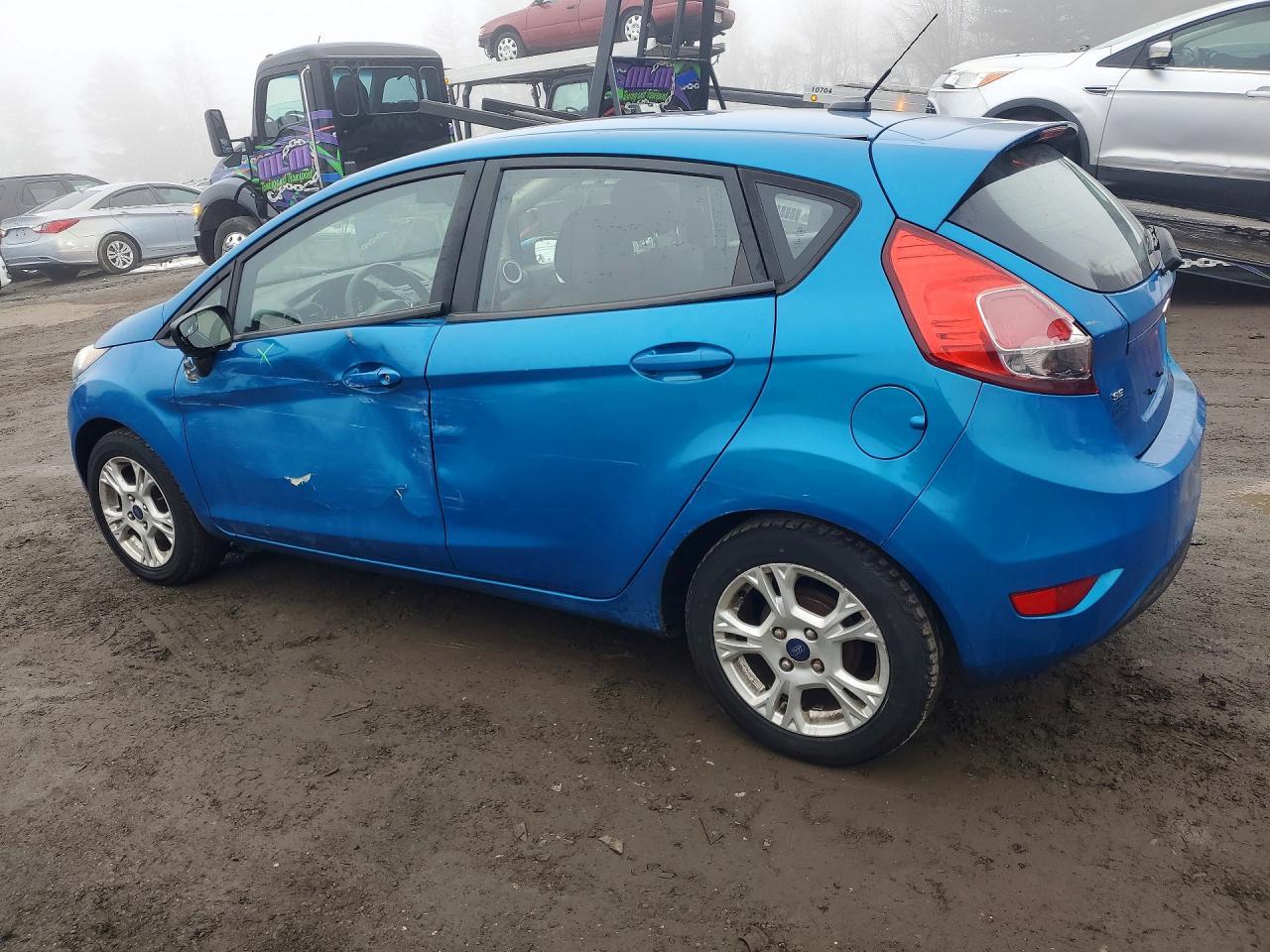 2015 FORD Fiesta