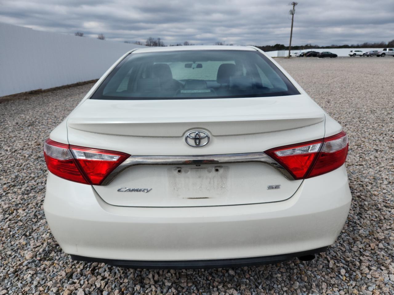 2015 TOYOTA CAMRY