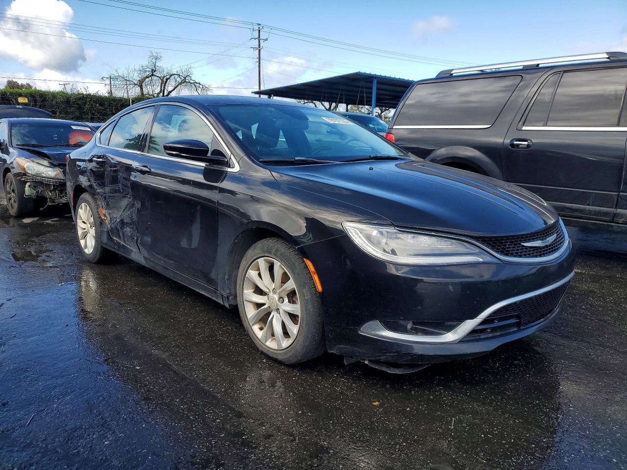 2015 CHRYSLER 200