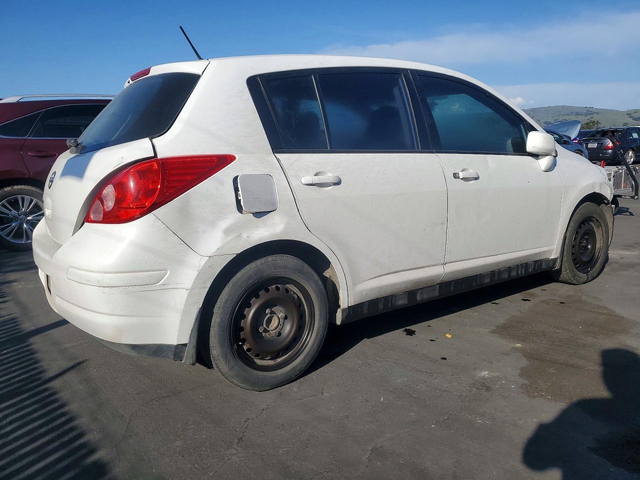 2012 NISSAN VERSA