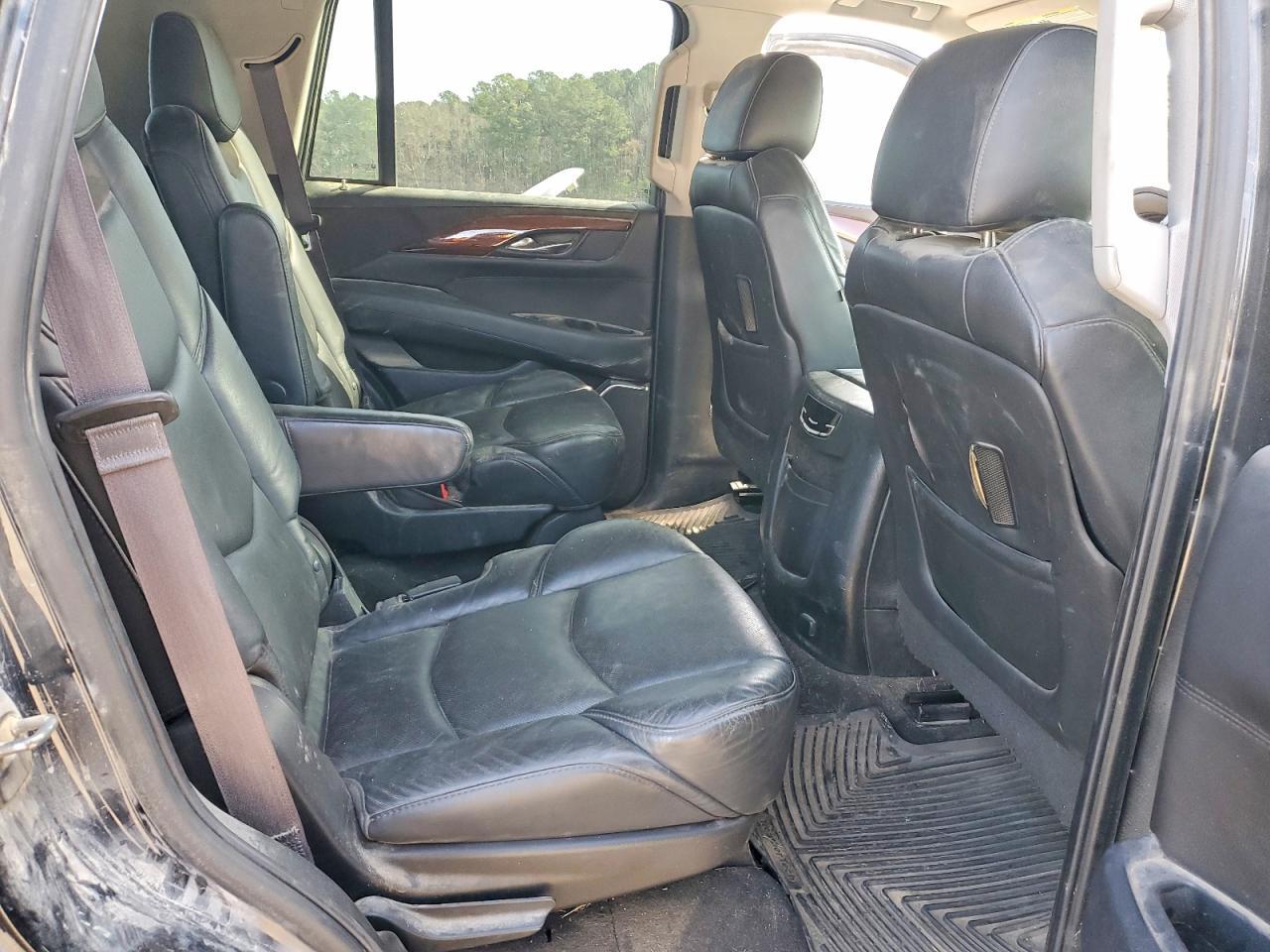 2017 CADILLAC ESCALADE