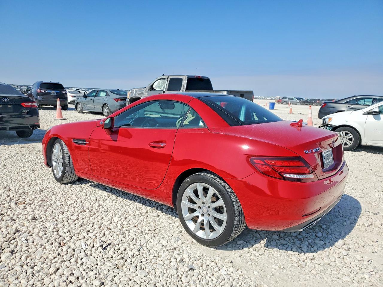 2017 MERCEDES-BENZ SLC-Class