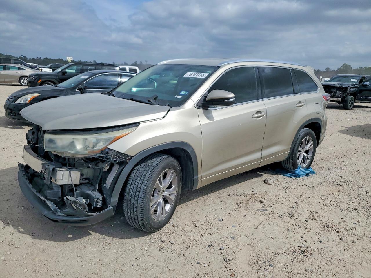 2015 TOYOTA HIGHLANDER