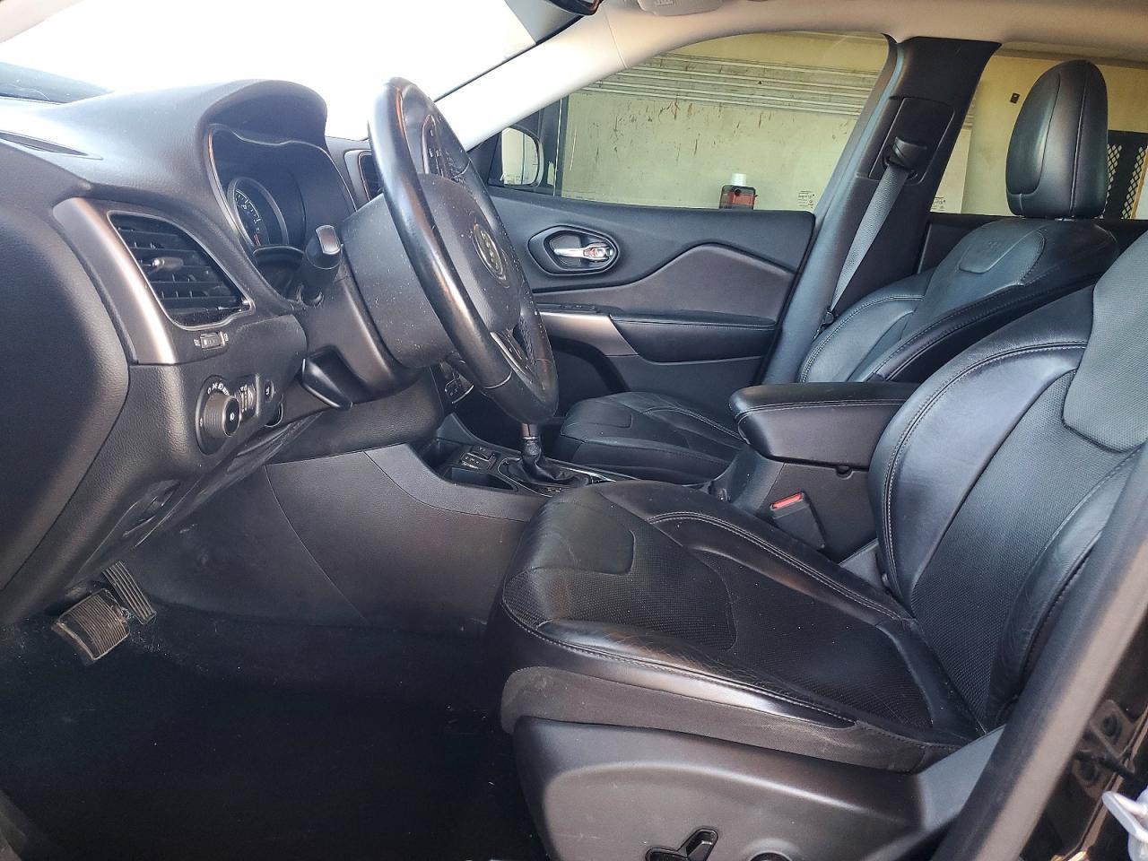 2019 JEEP CHEROKEE
