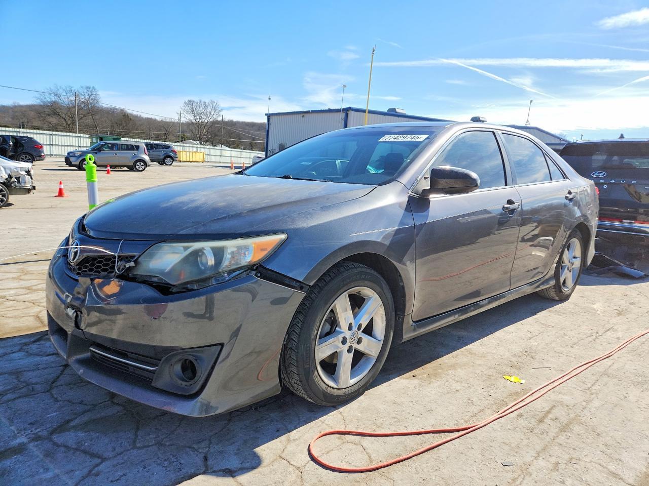 2014 TOYOTA CAMRY