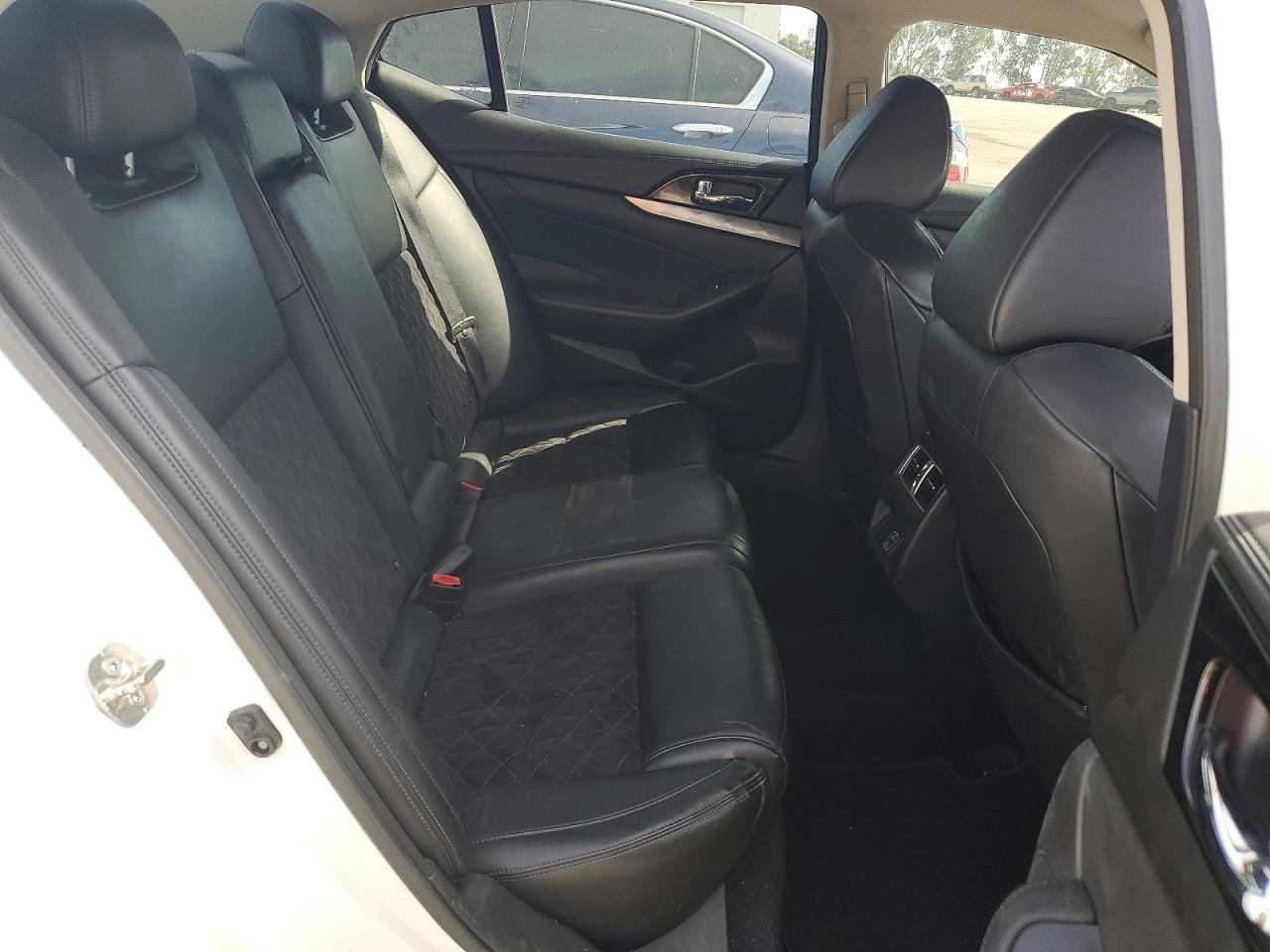 2018 NISSAN Maxima
