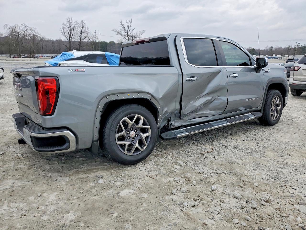 2024 GMC Sierra