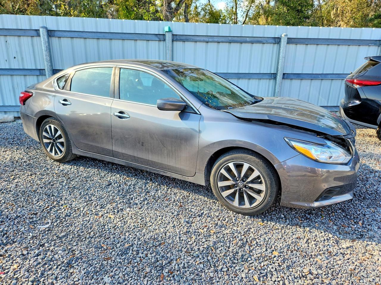 2017 NISSAN ALTIMA