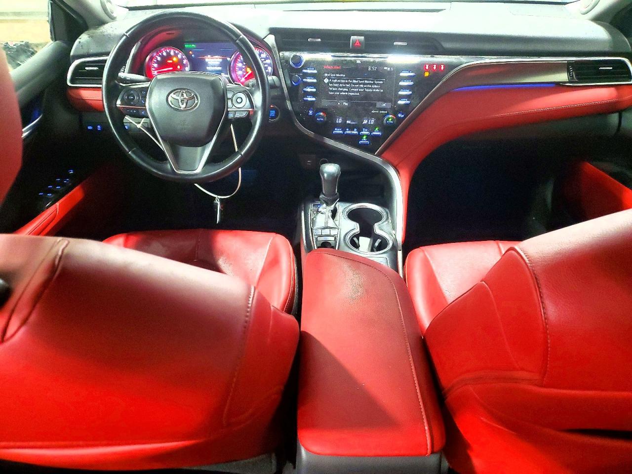 2018 TOYOTA CAMRY