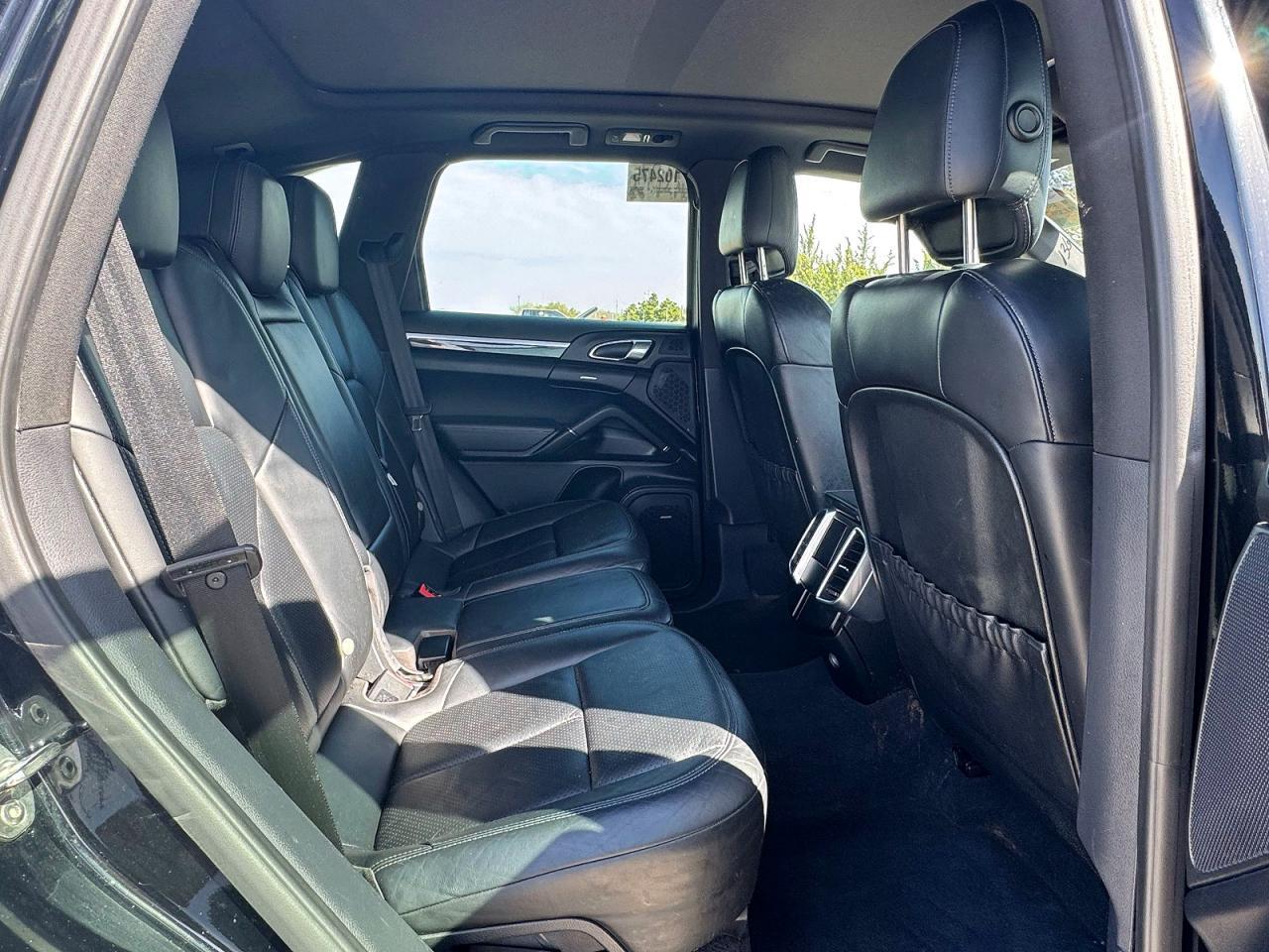 2013 PORSCHE CAYENNE