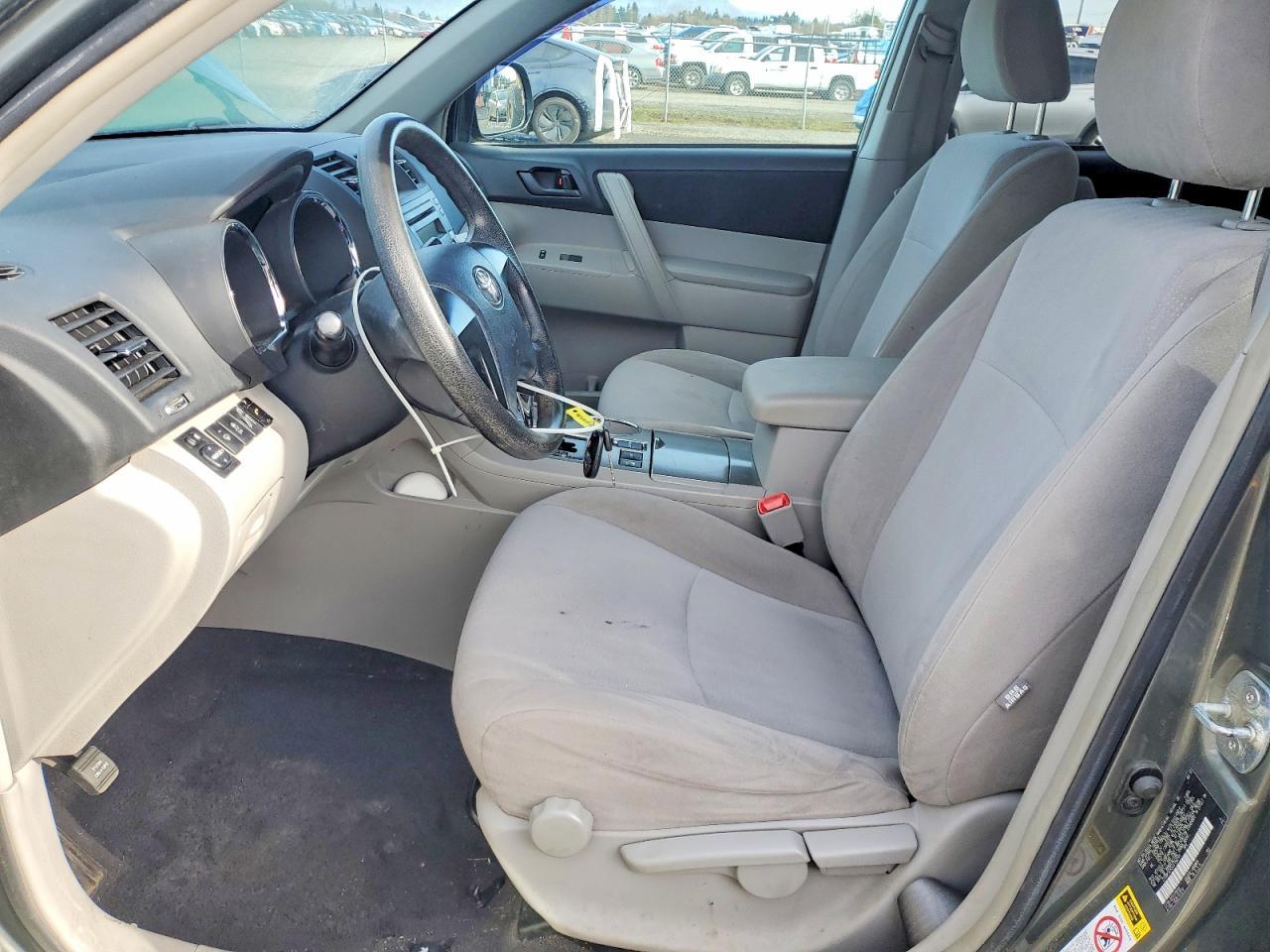 2012 TOYOTA HIGHLANDER