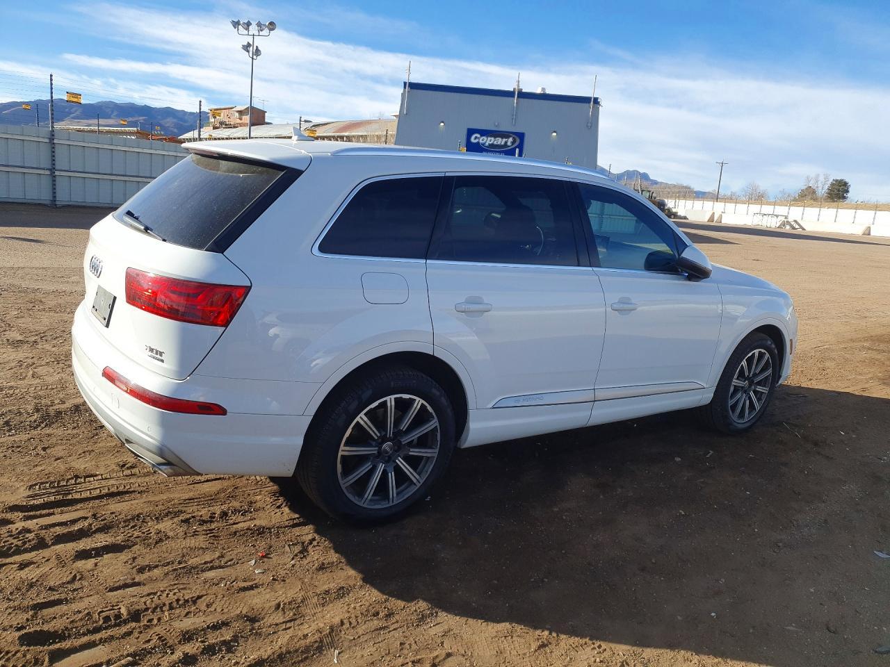 2017 AUDI Q7