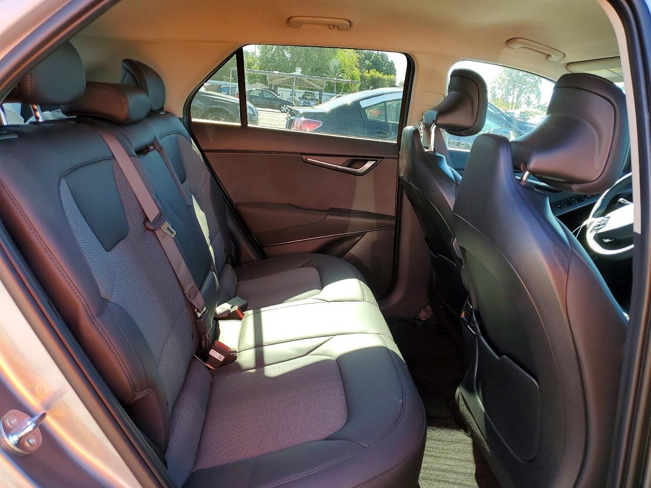2025 KIA Niro