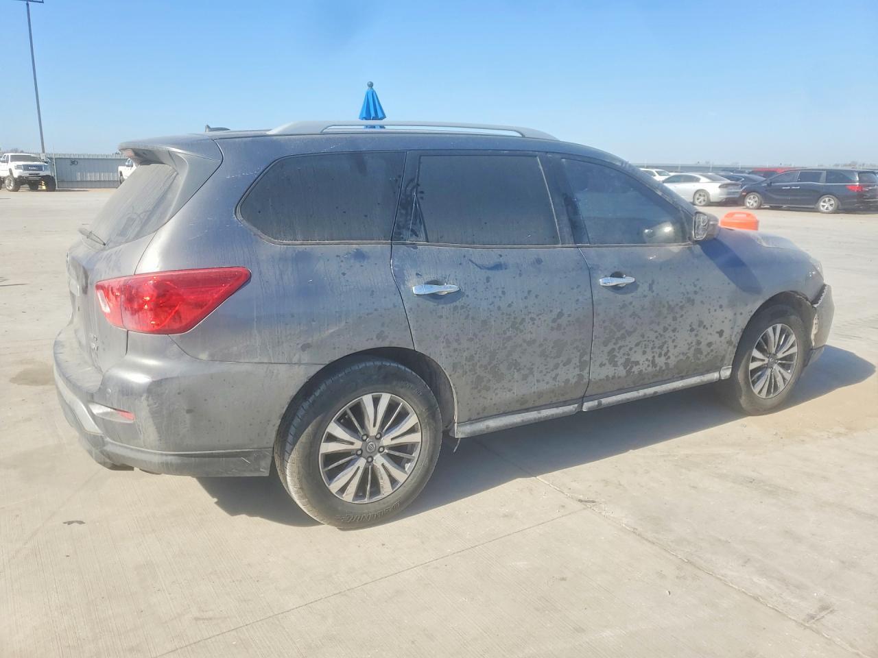 2018 NISSAN PATHFINDER