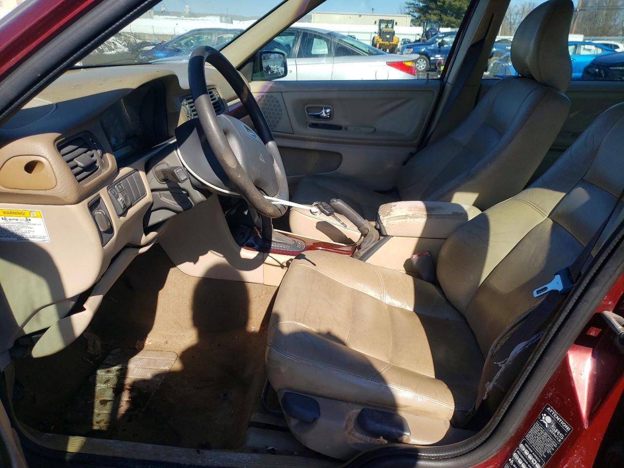 2000 VOLVO S70