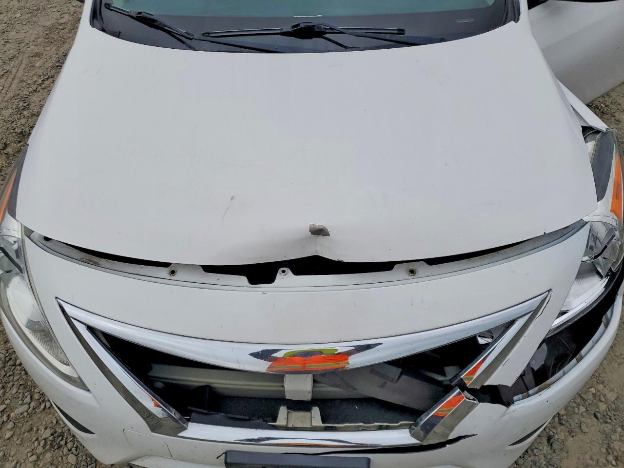 2017 NISSAN VERSA