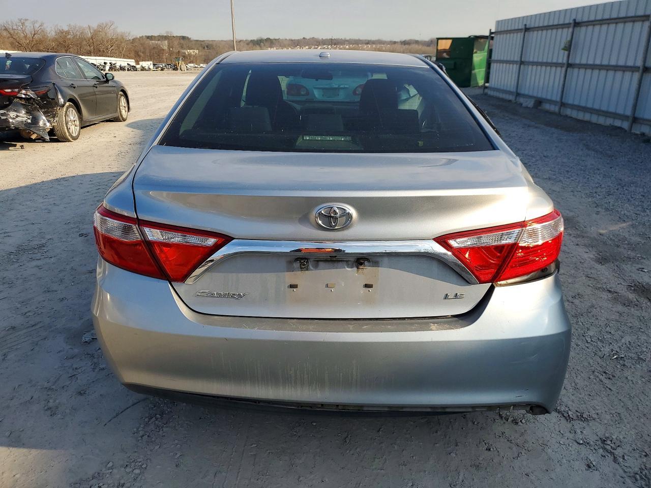 2015 TOYOTA CAMRY