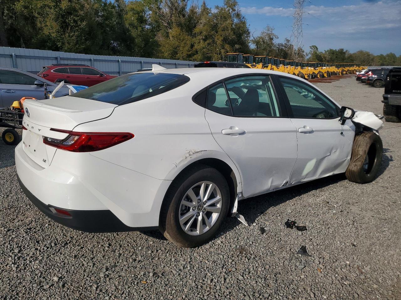 2025 TOYOTA CAMRY
