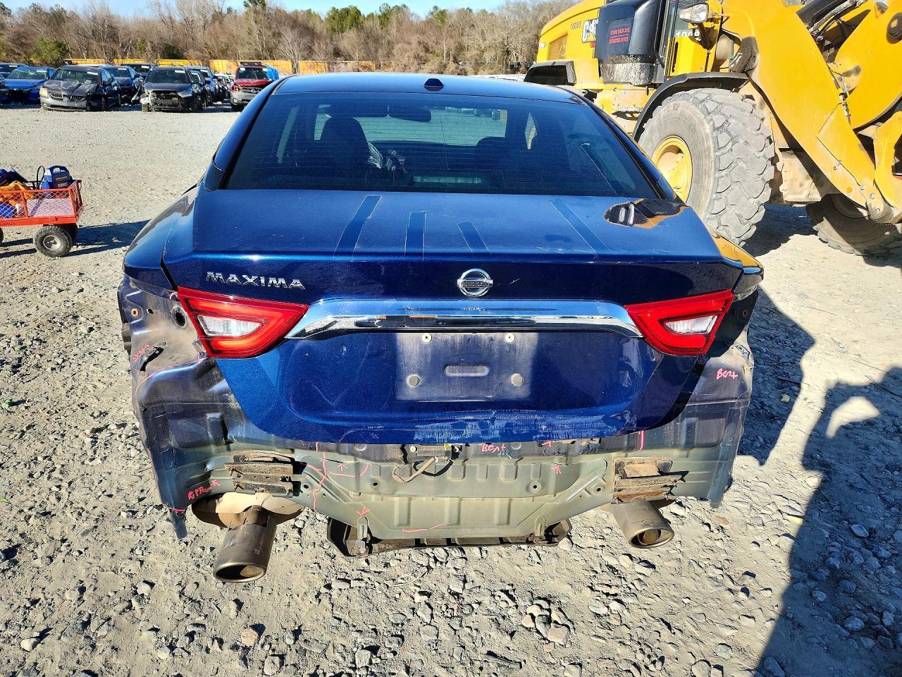 2017 NISSAN Maxima