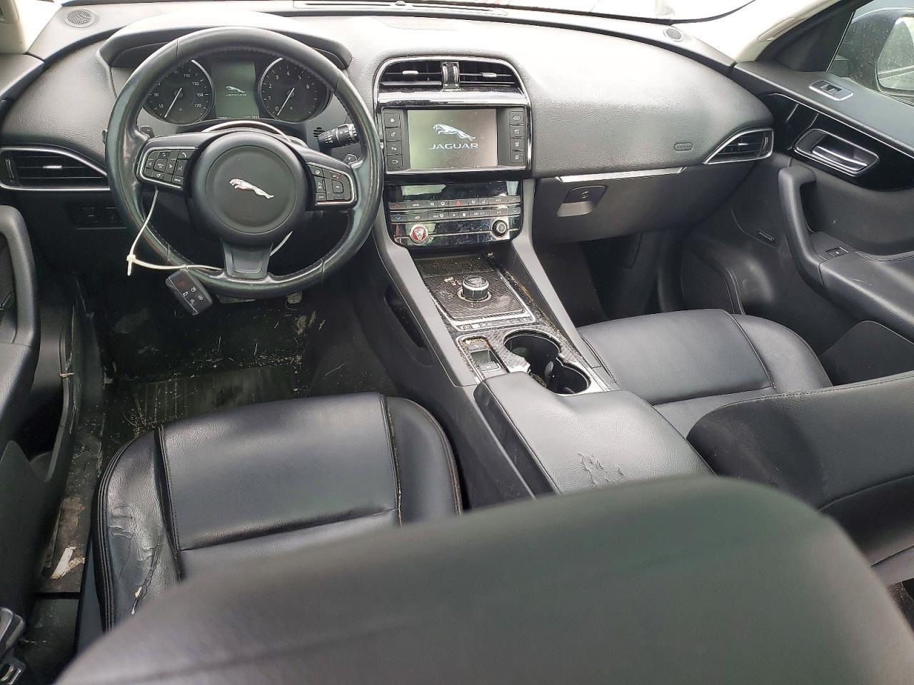 2017 JAGUAR F-Pace