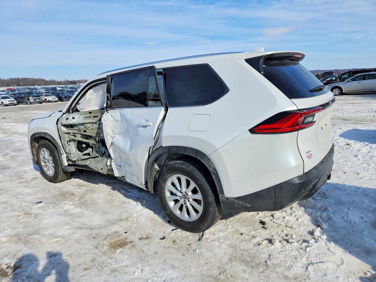 2024 TOYOTA HIGHLANDER
