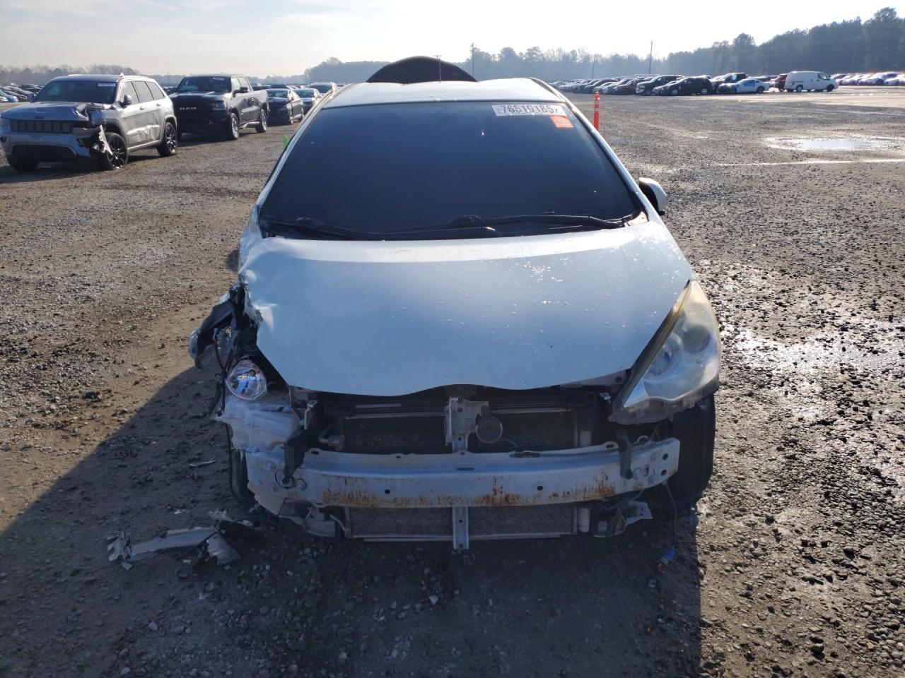 2014 TOYOTA Prius c