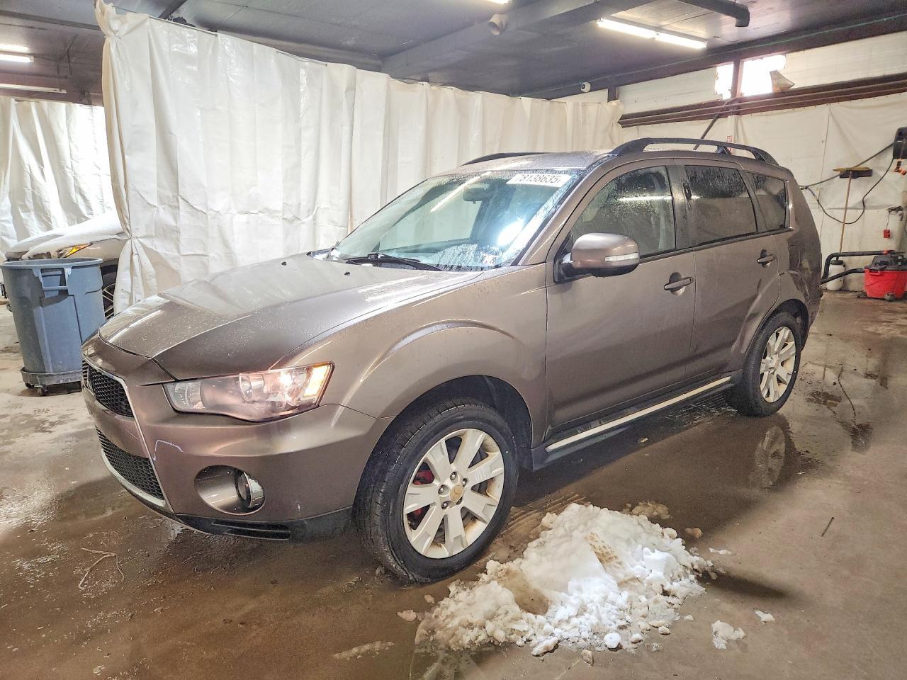 2010 MITSUBISHI outlander