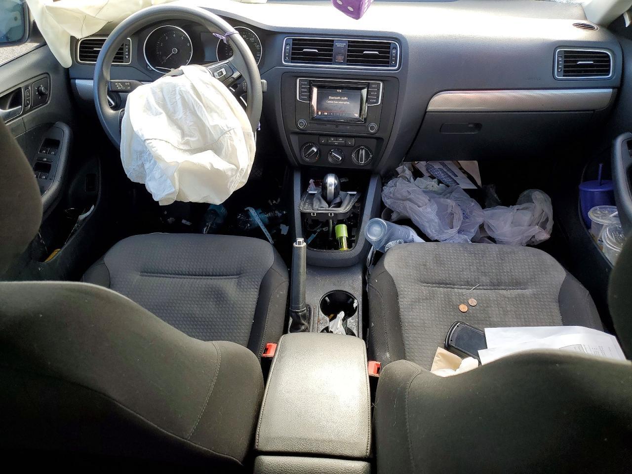 2017 VOLKSWAGEN JETTA